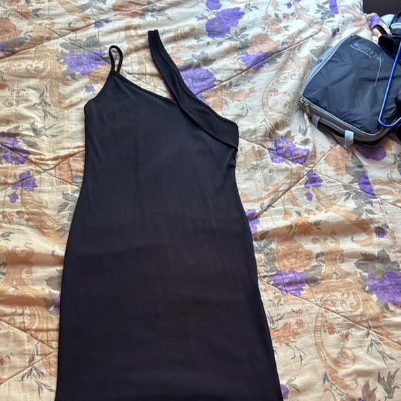 SHEIN Black Asymmetrical One-Shoulder Bodycon Dress - Picture 3 of 6